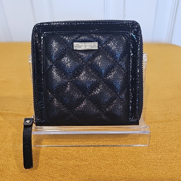 Kate Spade Black Quilted Zip Around Wallet - Vintage - Picture 1 of 14